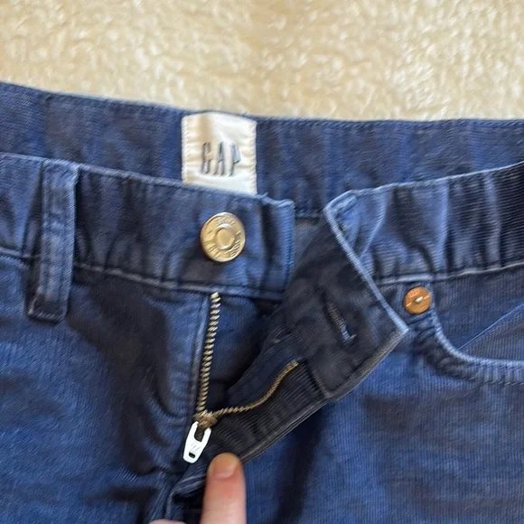 GAP Women's Blue Cordoroy shorts - Picture 5 of 8